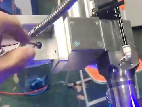 激光焊接機(jī)