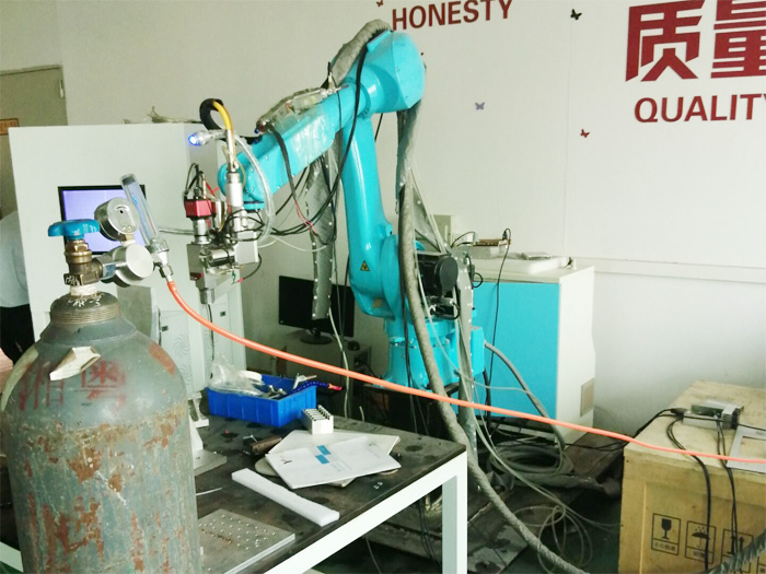 技術解讀：高亮度多模光纖激光器